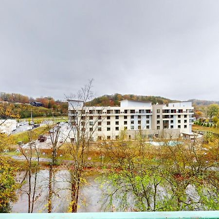 Pigeon Forge Paradise Room photo