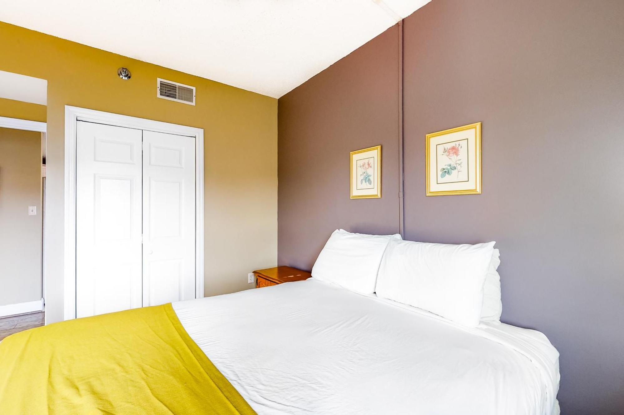 Pigeon Forge Paradise Room photo