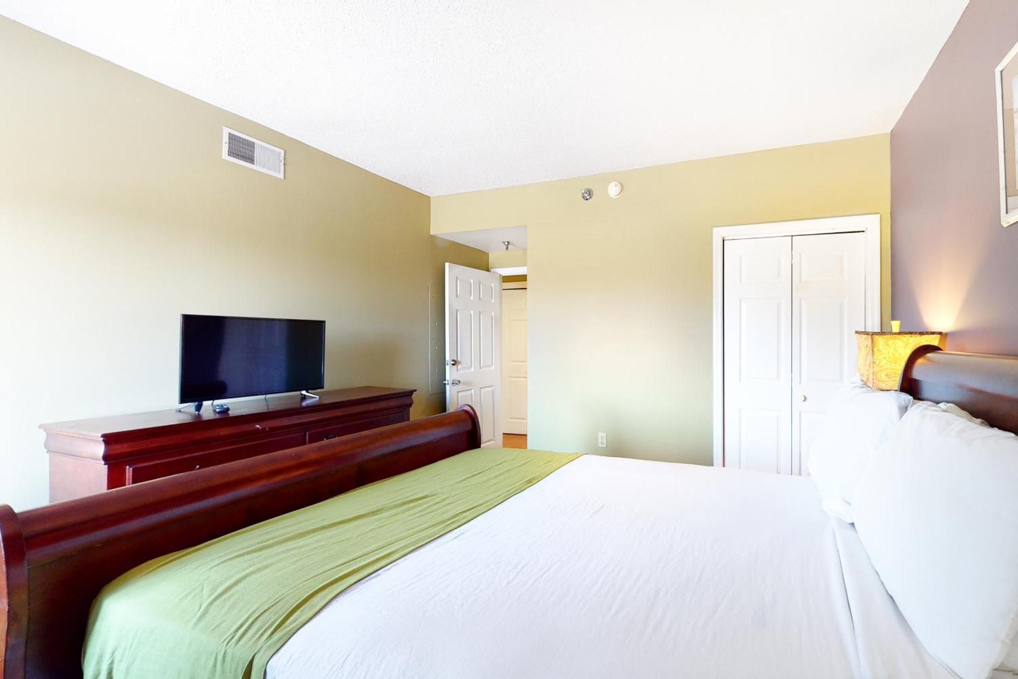 Pigeon Forge Paradise Room photo