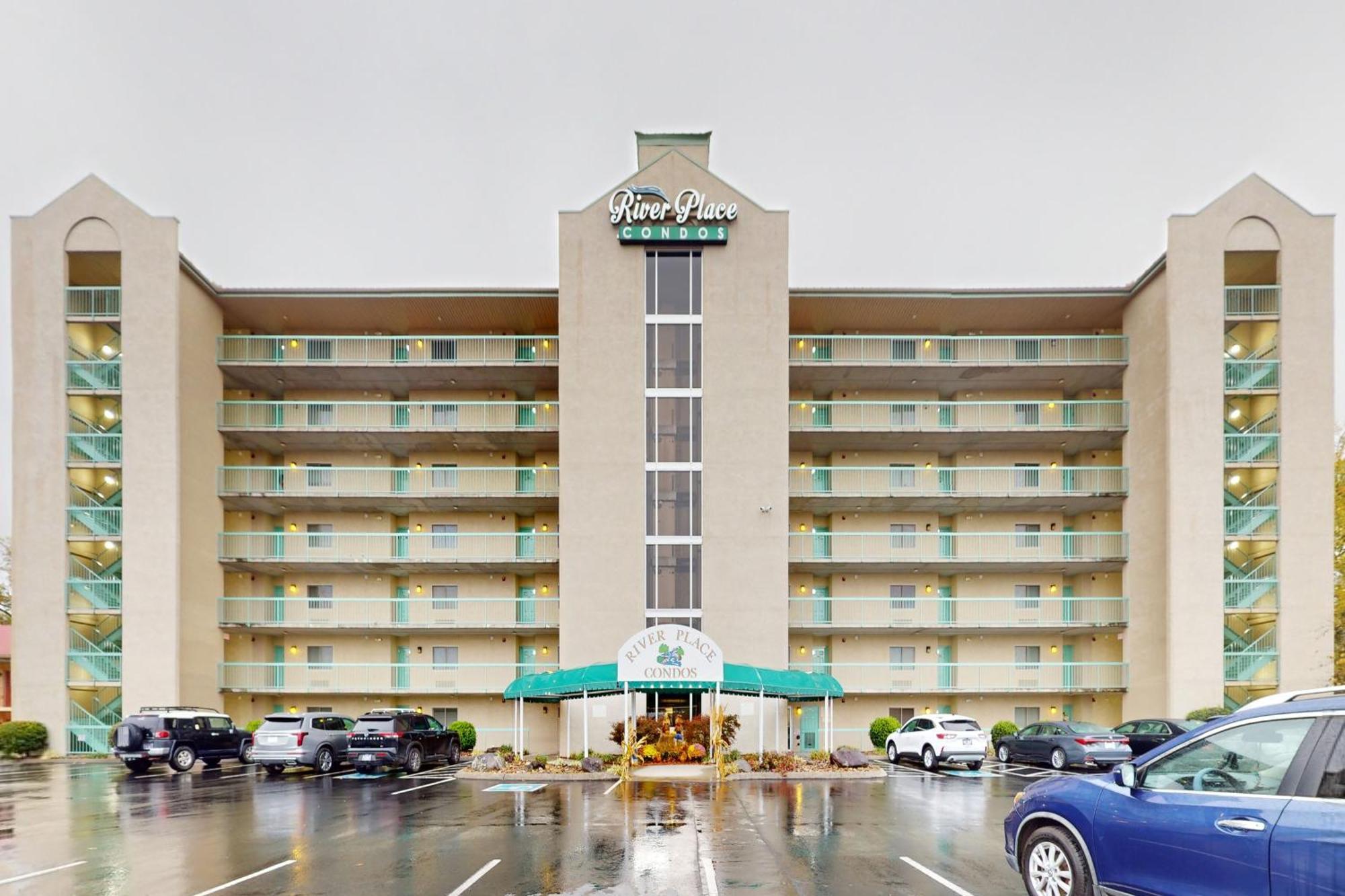 Pigeon Forge Paradise Room photo